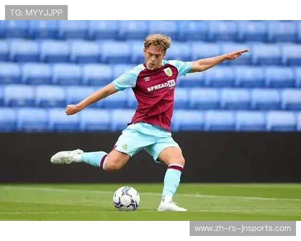 英超最新款足球球衣图鉴及设计趋势解读